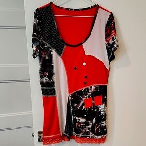 P2P 19.5" Stylish Red and Black Women's Top